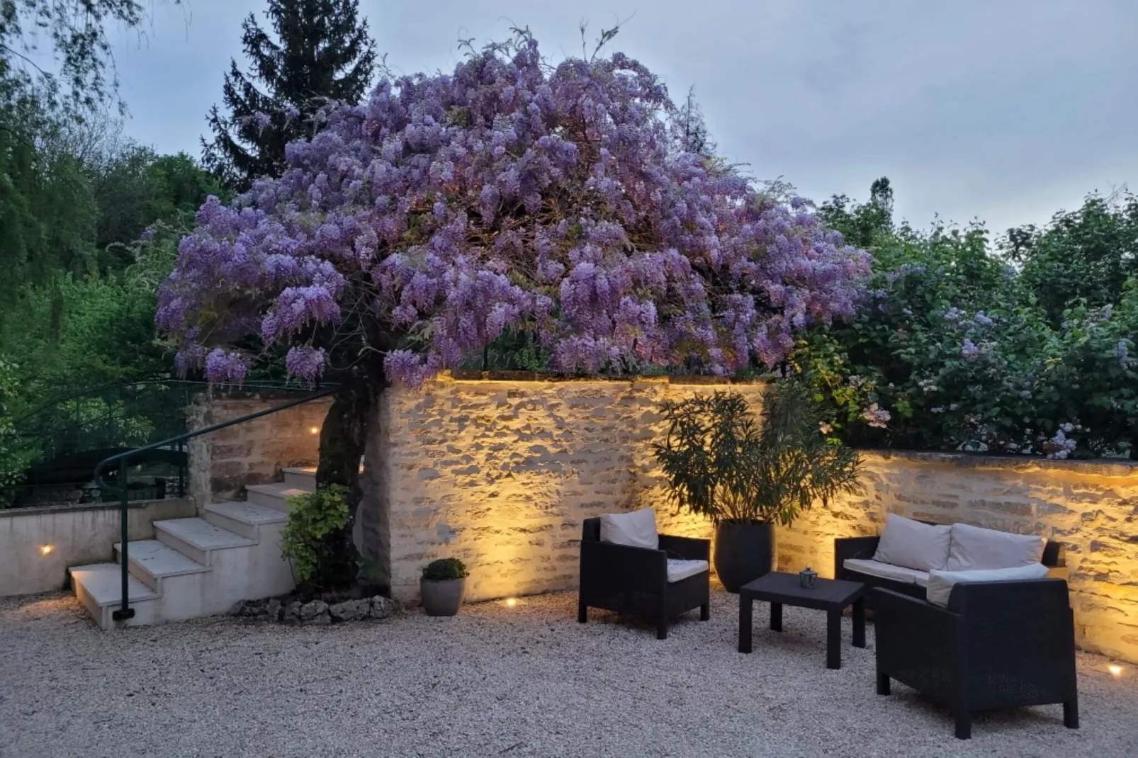 Bligny-sur-Ouche - Terrace balcony