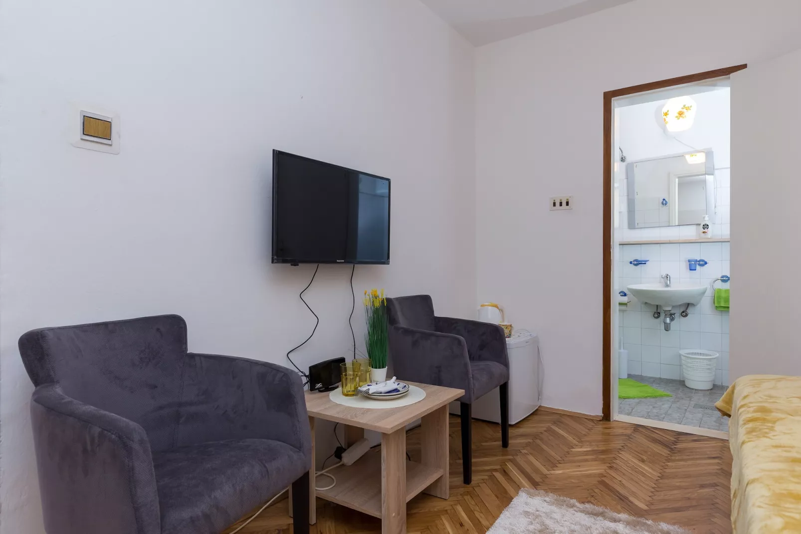 Sunset Bay Room - Double Room with Terrace and Partial Sea View-Bedroom