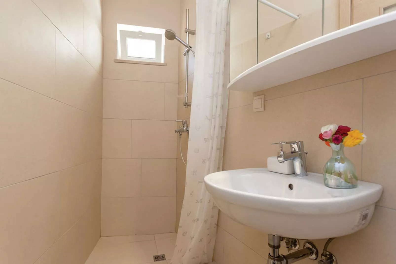 Apartments Ankora - One bedroom apartment with terrace and sea view-Bathroom