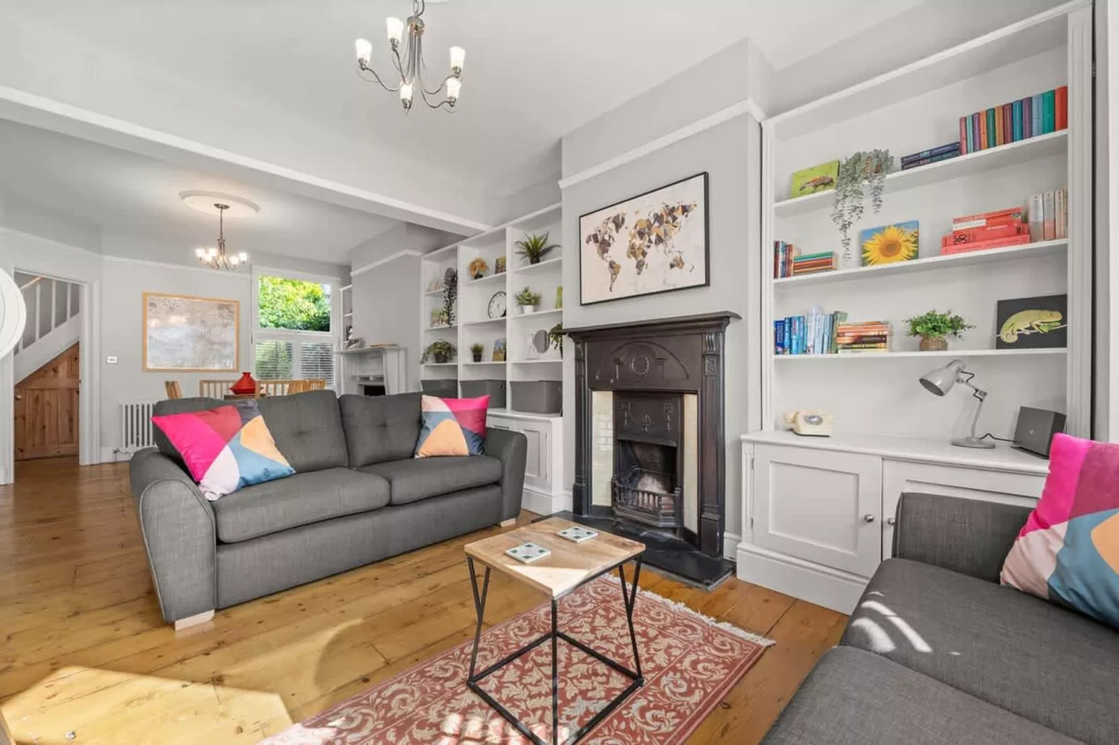 RG1 De Montfort Rd-Living room