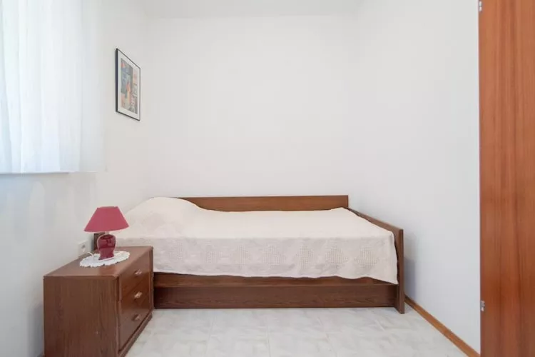 Apartments Paco - Two-Bedroom Apartment with Terrace and Sea View A2 (ST)-Schlafzimmer