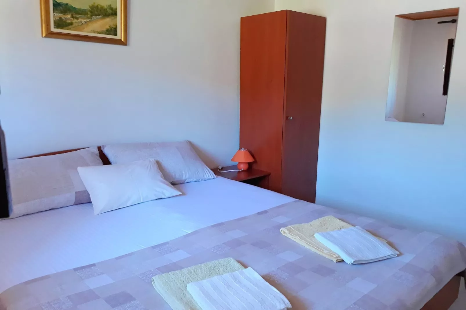 Stone House Oreb - Two Bedroom Holiday Home with Sea View-Bedroom