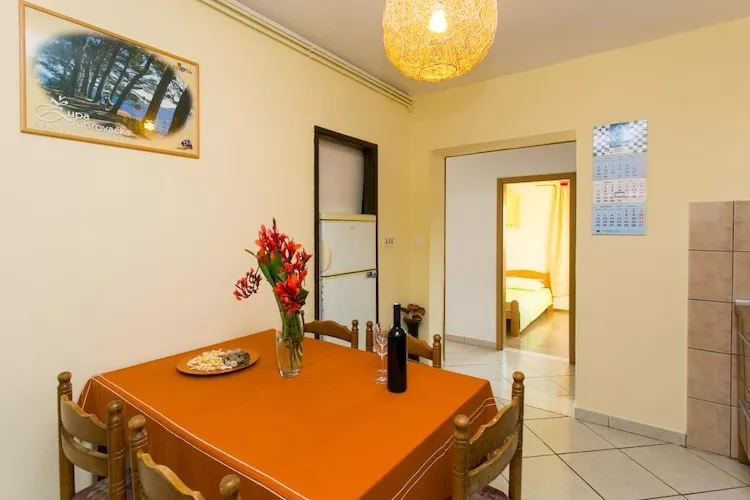 Guest House Fontana - Two Bedroom Apartment with Balcony and Sea View - Esszimmer
