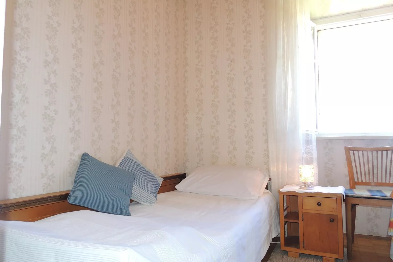 Villa Hortenzia -  Three-Bedroom Apartment with Terrace and Sea View-Schlafzimmer