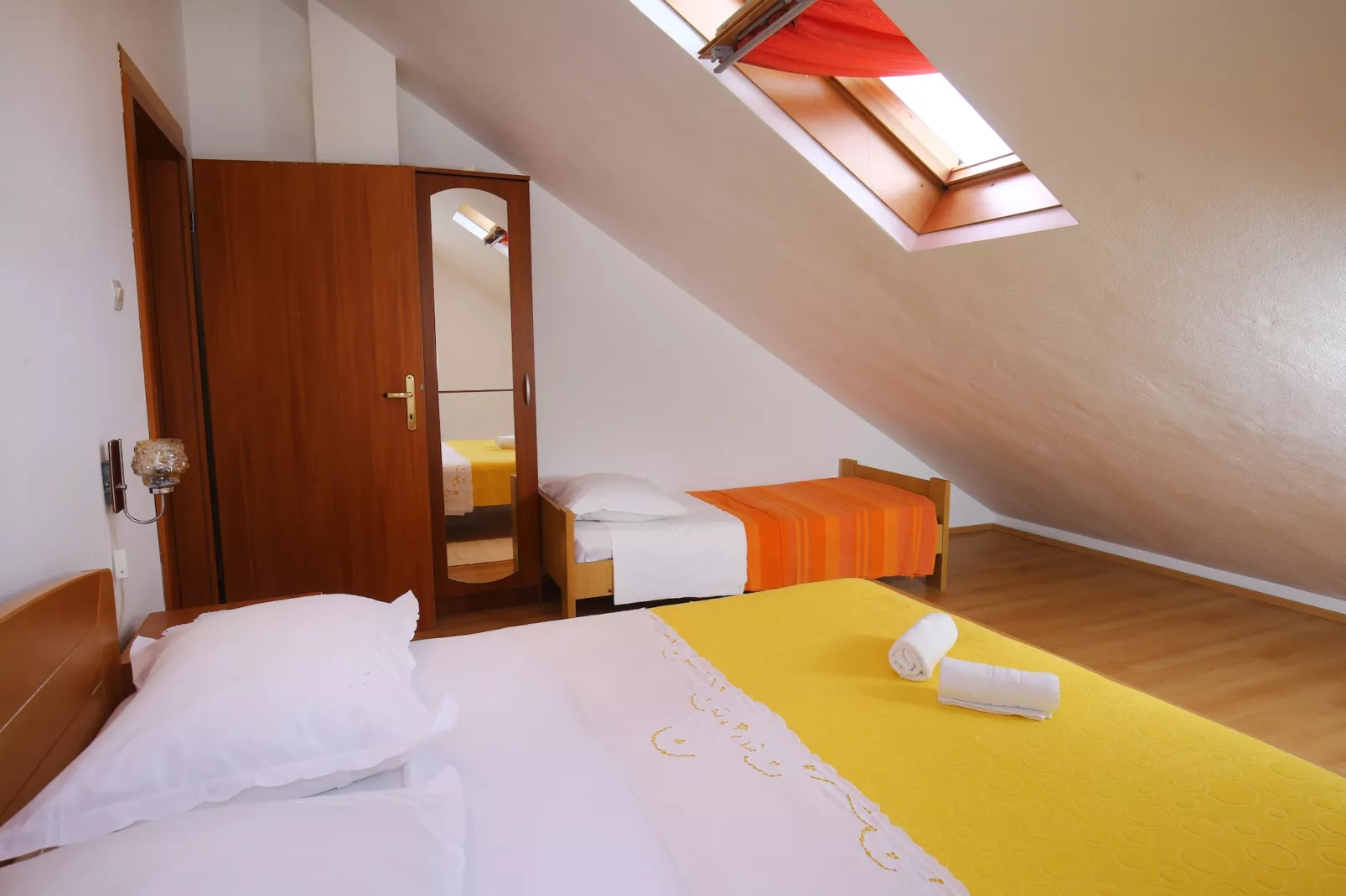 Apartments Boro - Two Bedroom Apartment with Terrace (A3)-Chambre