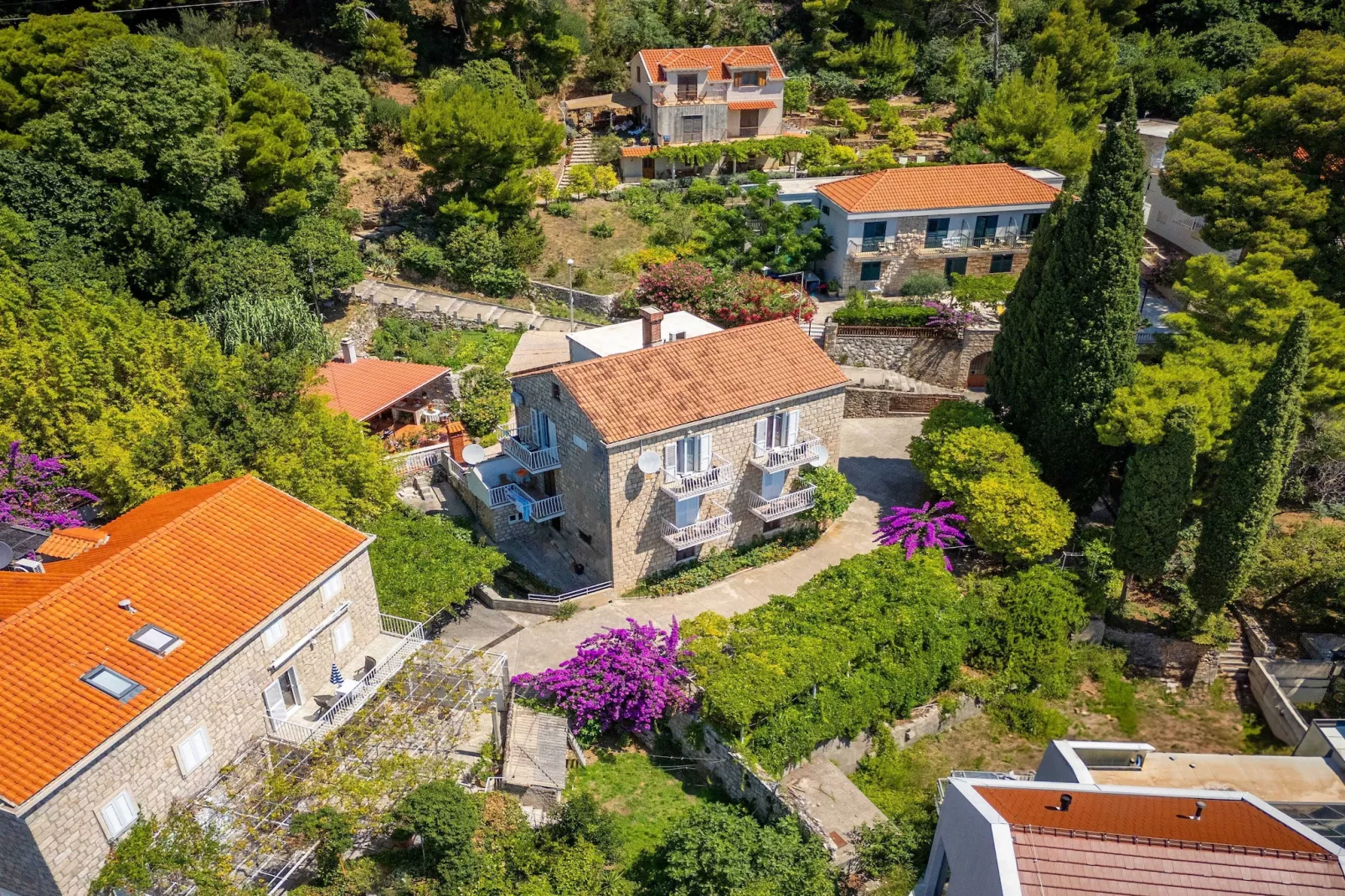 Rooms Tupina by Paulina - Standard Double Room with Balcony and Sea View (Room 3)-Ambiance