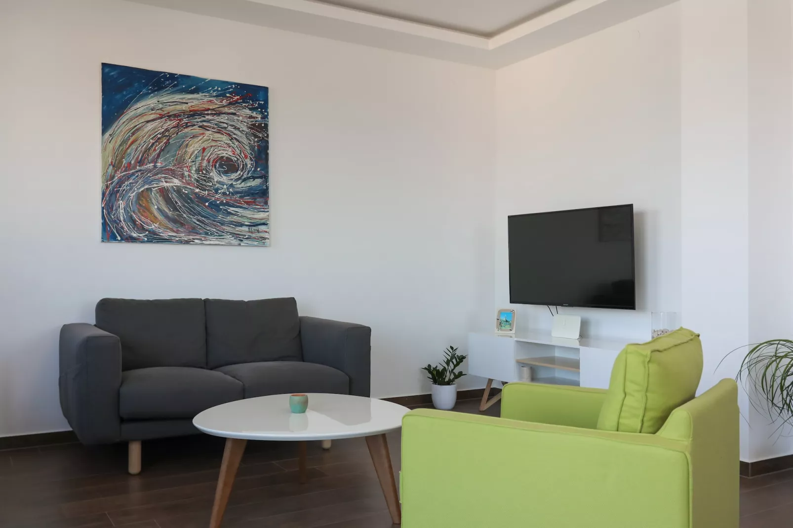 Apartment M&J - Comfort Two Bedroom Apartment with Terrace and Sea View (Škaro)-Wohnzimmer