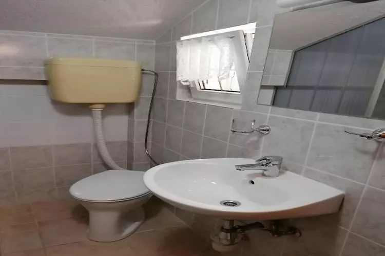 House Panorama - Studio Apartment (Studio)-Badezimmer