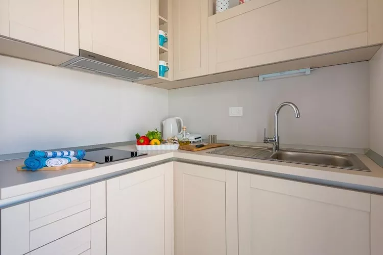 Apartments Arla Exclusive - Deluxe One Bedroom Apartment with Balcony and Sea View-Kitchen