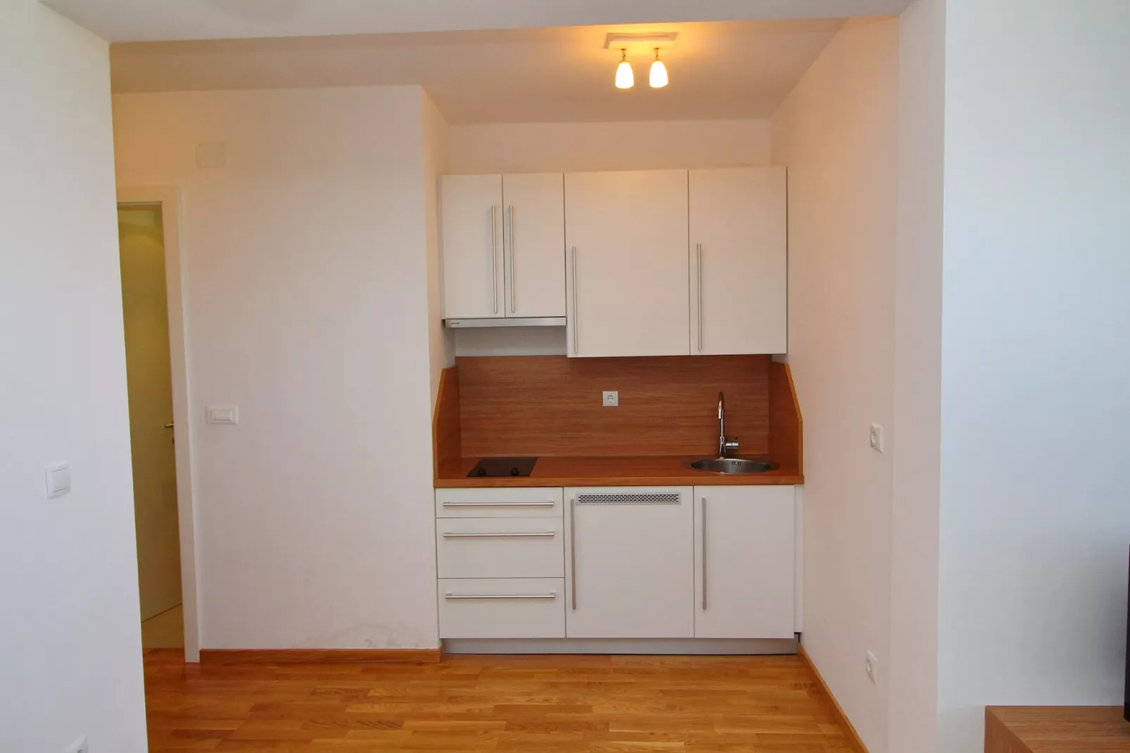 Apartments Kula - One-Bedroom Apartment with Terrace and Sea View-B1-Kitchen