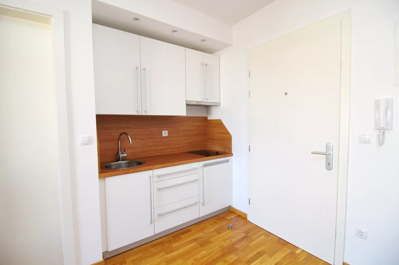 Apartments Kula - One-Bedroom Apartment with Terrace and Sea View-B2-Kitchen