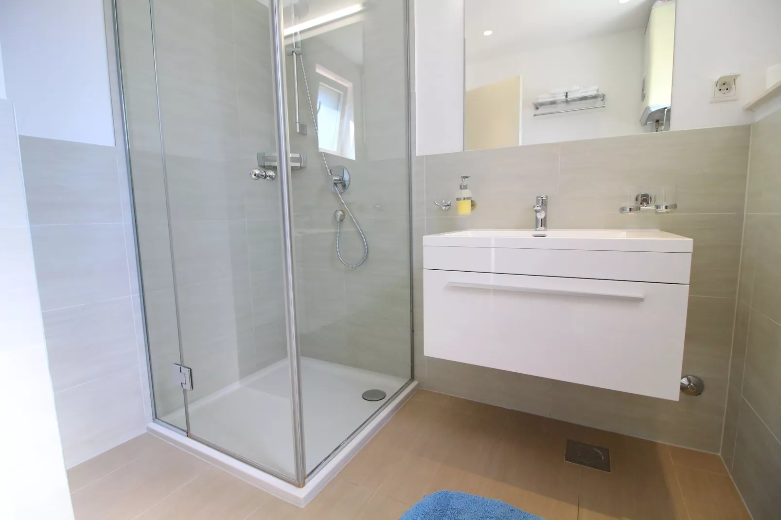 Apartments Kula - Comfort One Bedroom Apartment with Balcony and Sea View - A3-Salle de bain