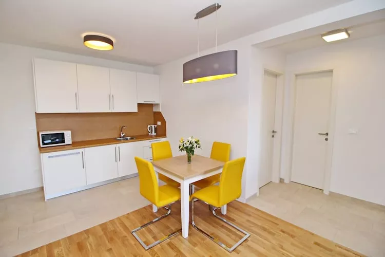 Apartments Kula - Two Bedroom Apartment with Terrace C2 - Küche