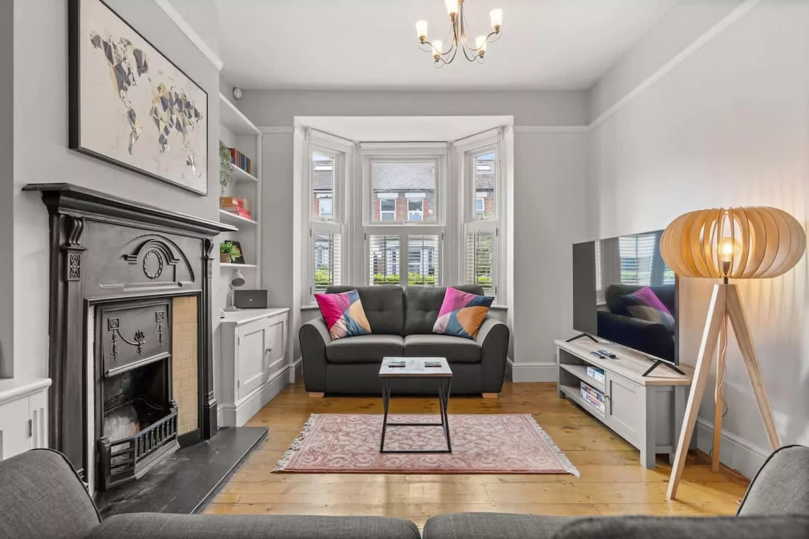 RG1 De Montfort Rd-Living room