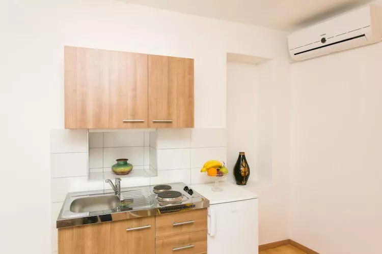Apartment Sun - One-Bedroom Apartment-Küche