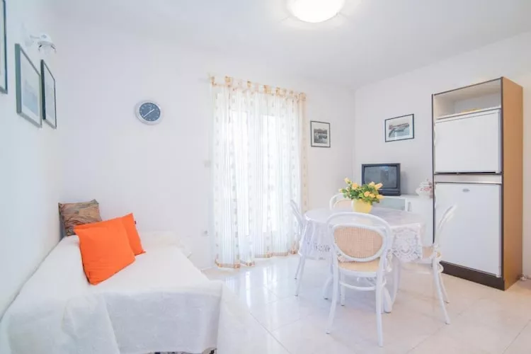 Apartments Paco - Two-Bedroom Apartment with Terrace and Sea View A2 (ST)-Schlafzimmer