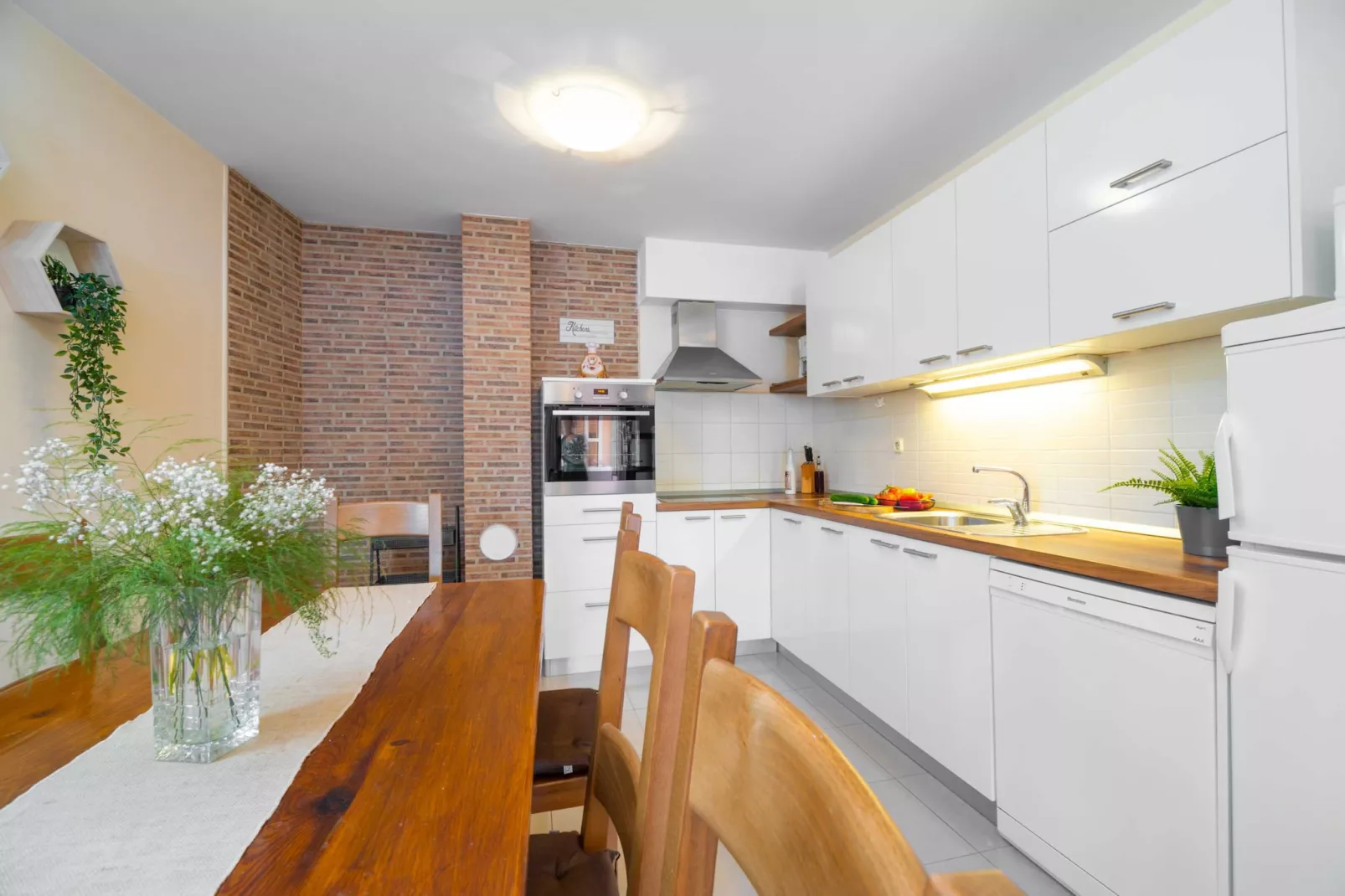 Holiday Home Diana - Five Bedroom House with Terrace and Sea View-Kitchen