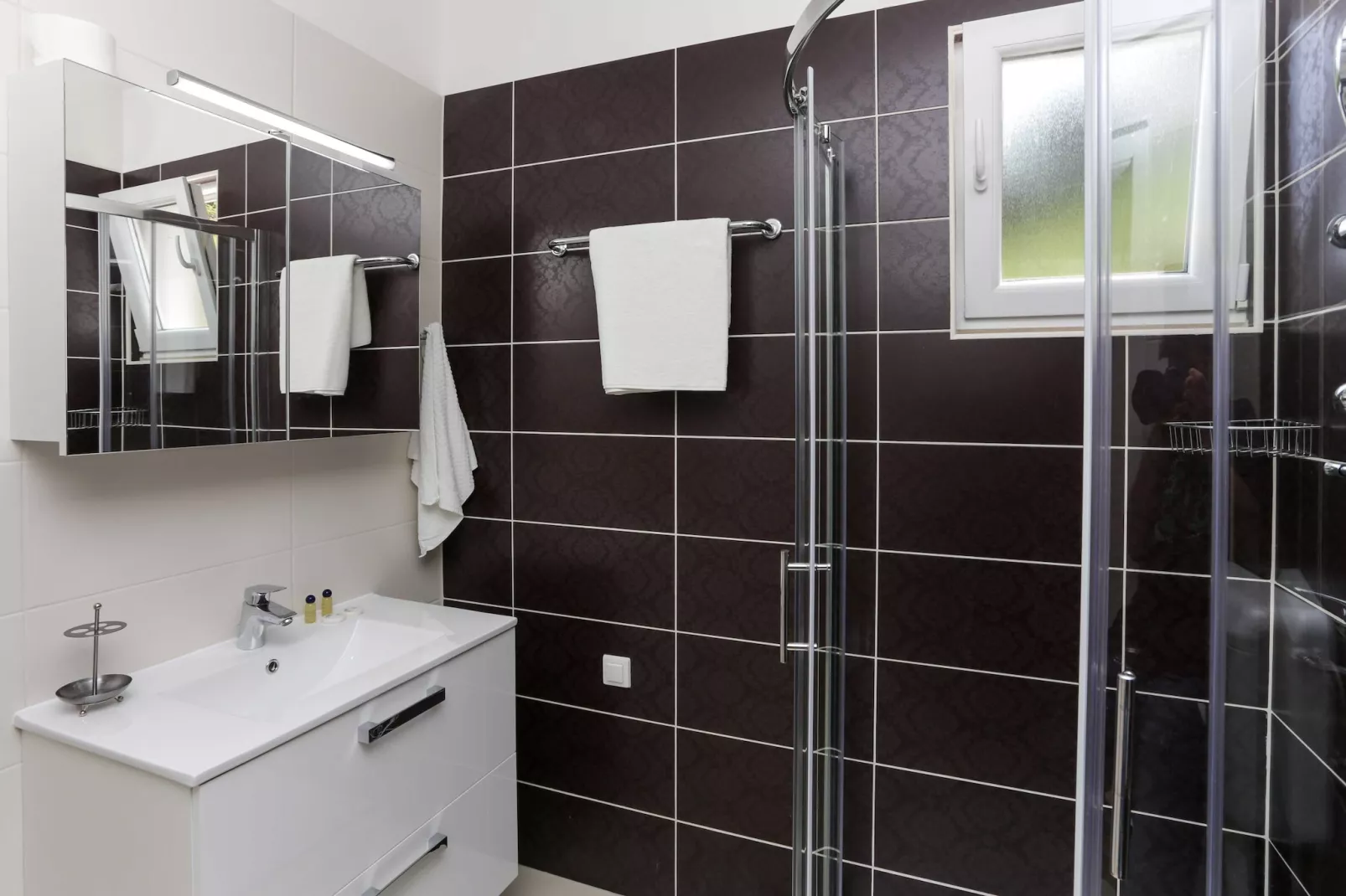 Apartments Posta - One-Bedroom Apartment with Terrace and Sea View - Apartman 5-Salle de bain