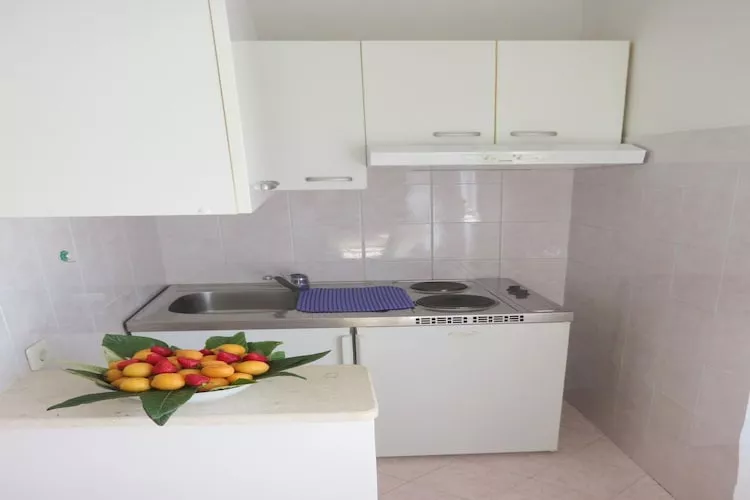 Apartments Franka - Studio with Terrace and Sea View (A2)-Kitchen