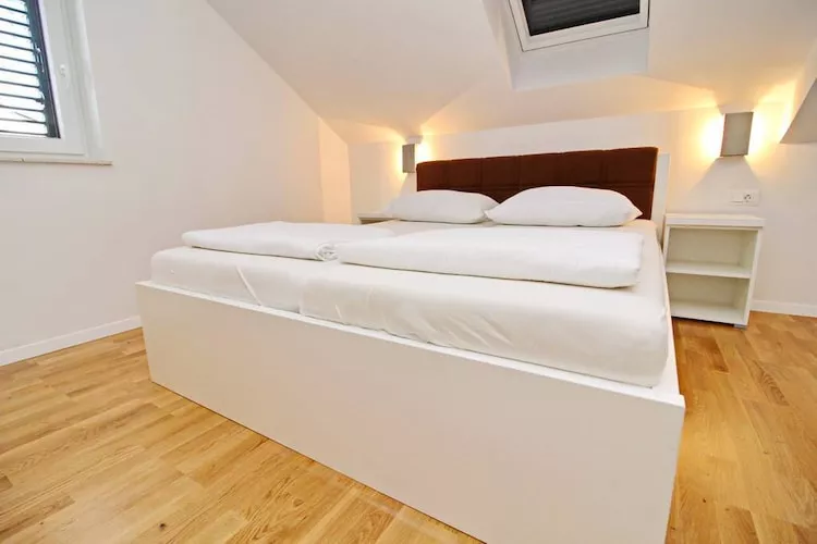 Apartments Kula - Three Bedroom Apartment with Terrace and Sea View C5 - Schlafzimmer