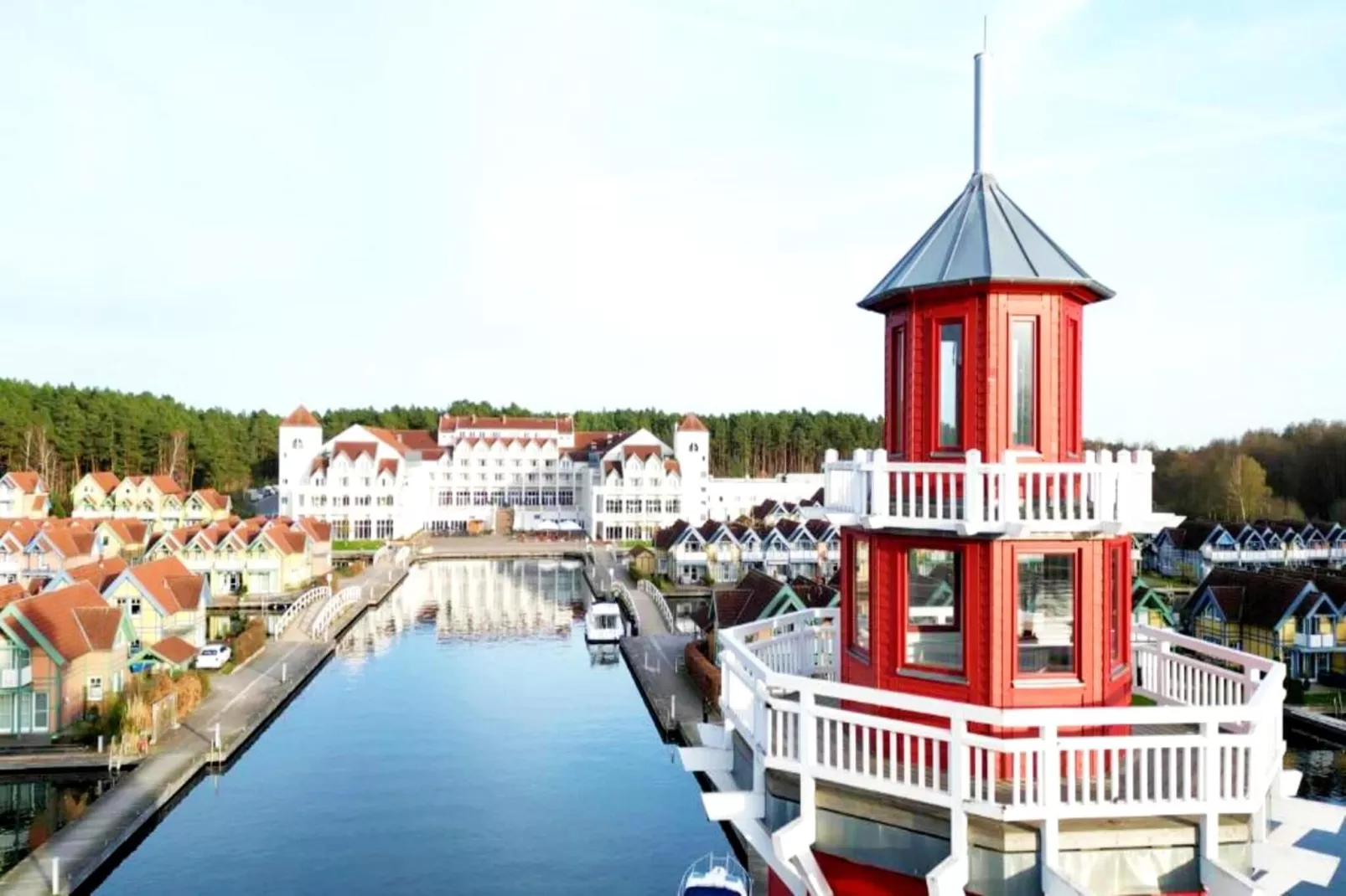 Hafendorf Suite-Exterior in summer