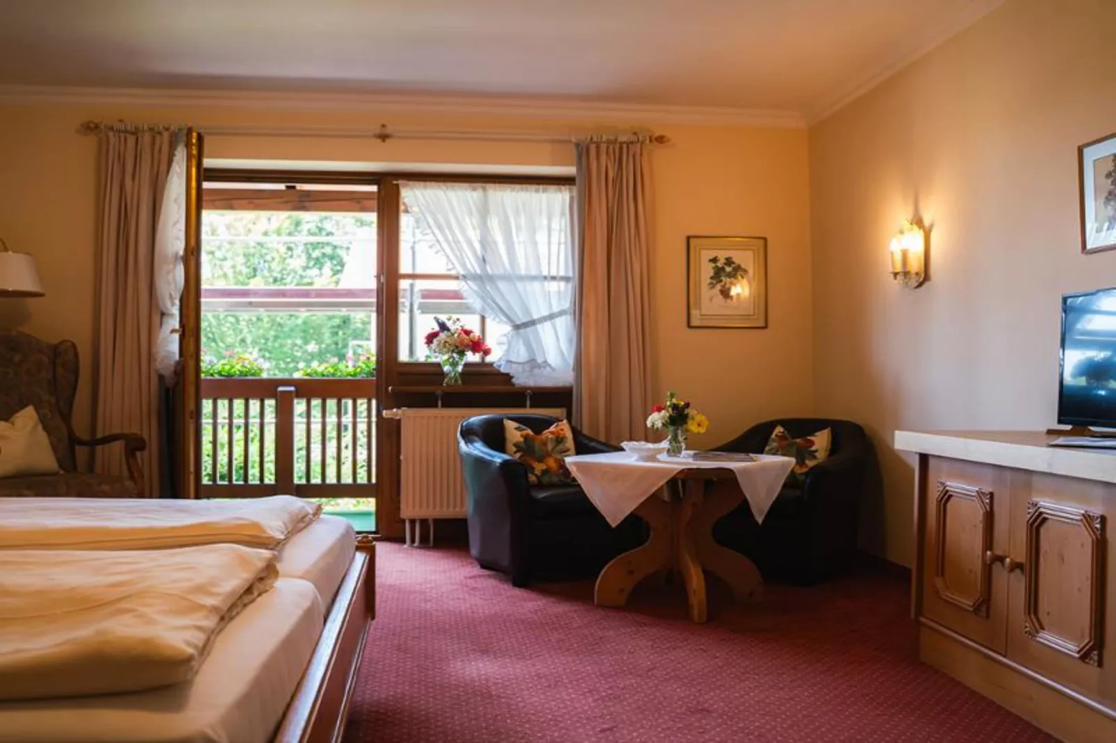 Sammareier Gutshof - Seniorsuite 70qm DG-Wohnzimmer