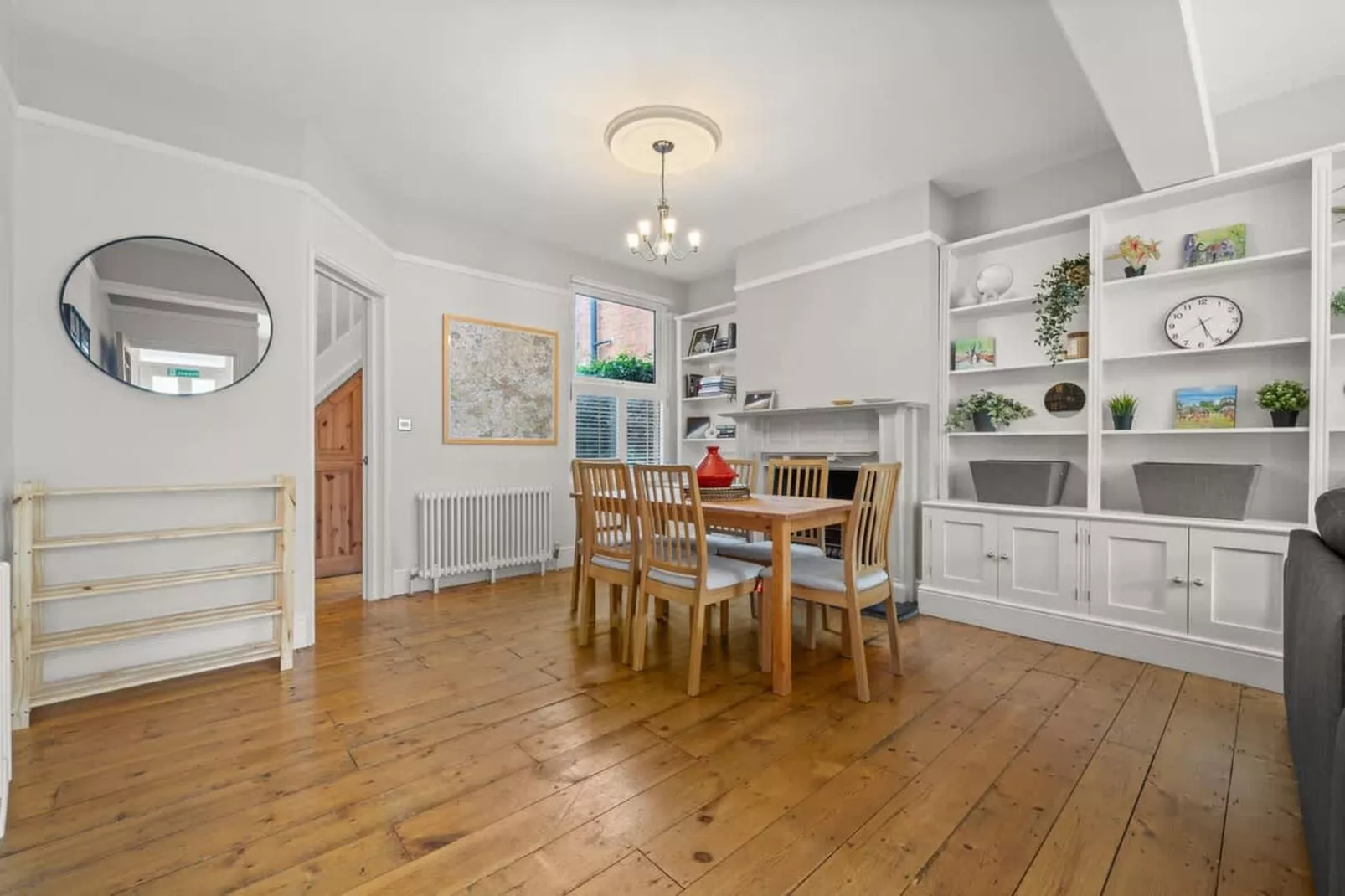 RG1 De Montfort Rd-Dining room