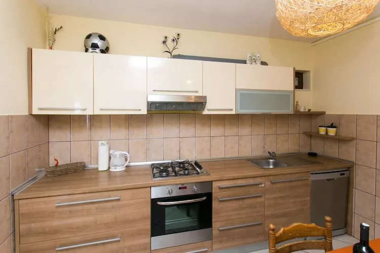 Guest House Fontana - Two Bedroom Apartment with Balcony and Sea View - Küche