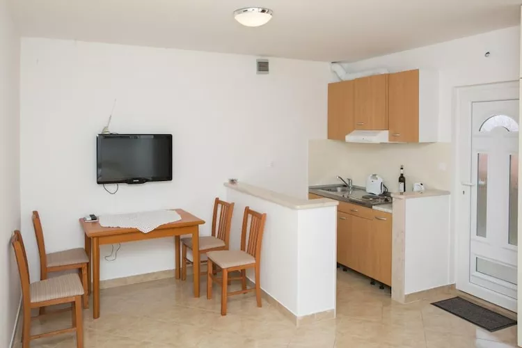 Guest House Luce- Studio with Terrace and Garden View-Intérieur