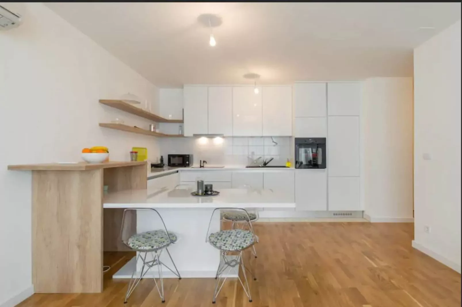 Apartment White Gardenia (ST) - One Bedroom Apartment with Balcony-Kitchen