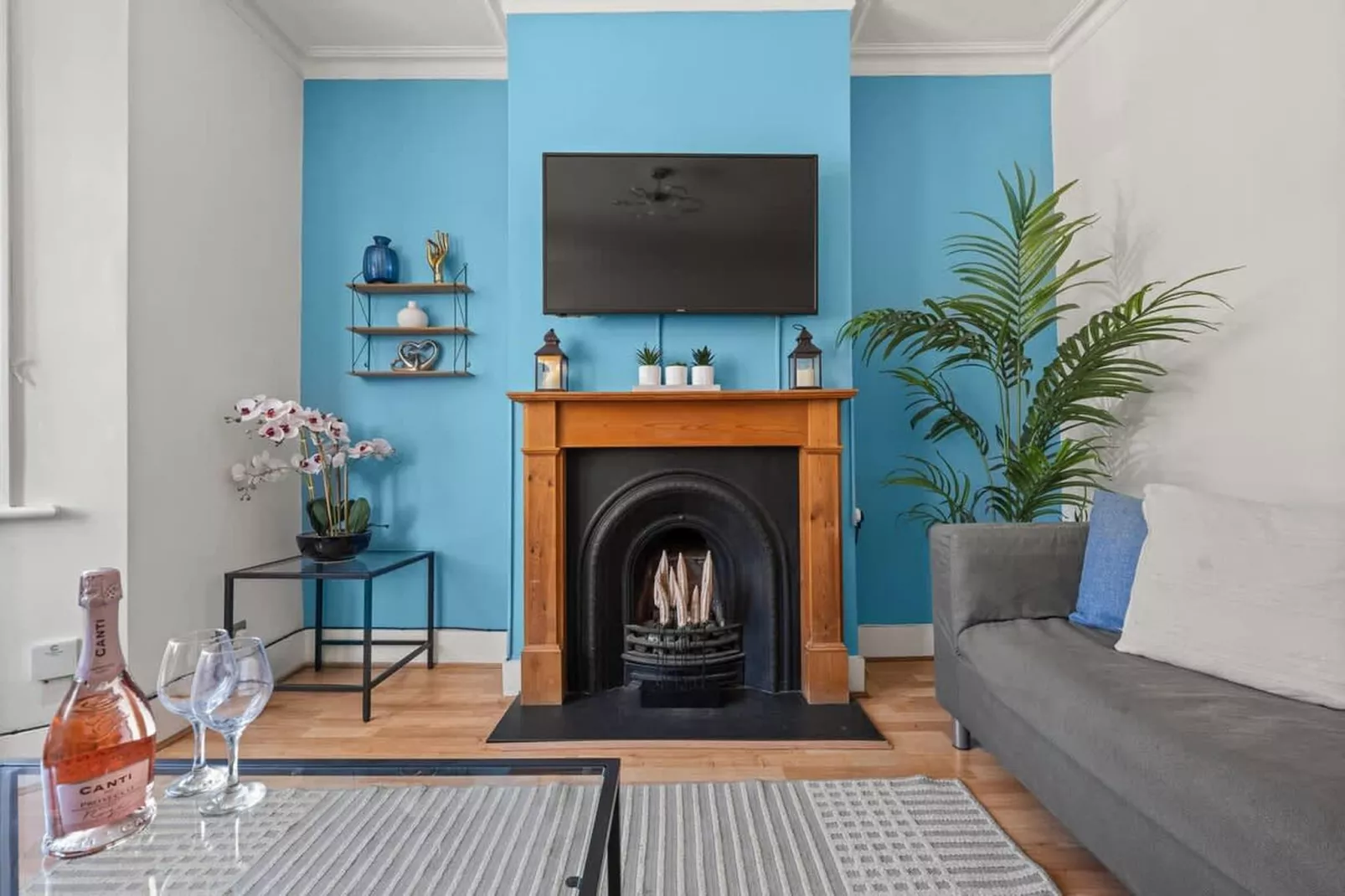 KT2 Gibbon Rd 94-Wohnzimmer