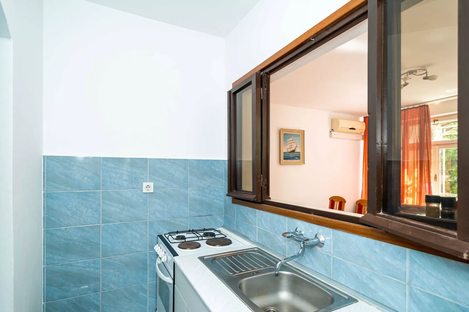 Apartments Klis -Two-Bedroom Apartment with Terrace - Küche