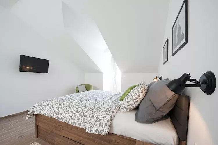 Apartments Horizon - Deluxe Studio with  Balcony and Sea View-Bedroom