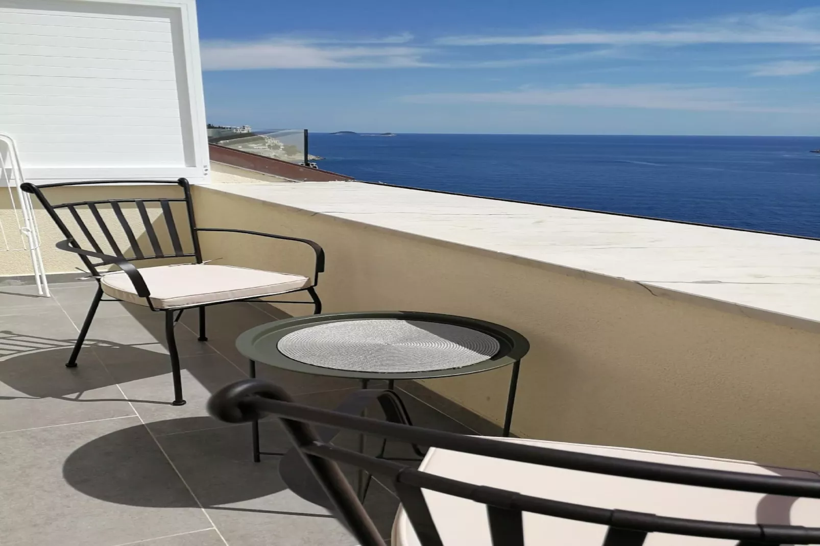 Apartments Horizon - Double Room with  Balcony and Sea  View-Terrace balcony