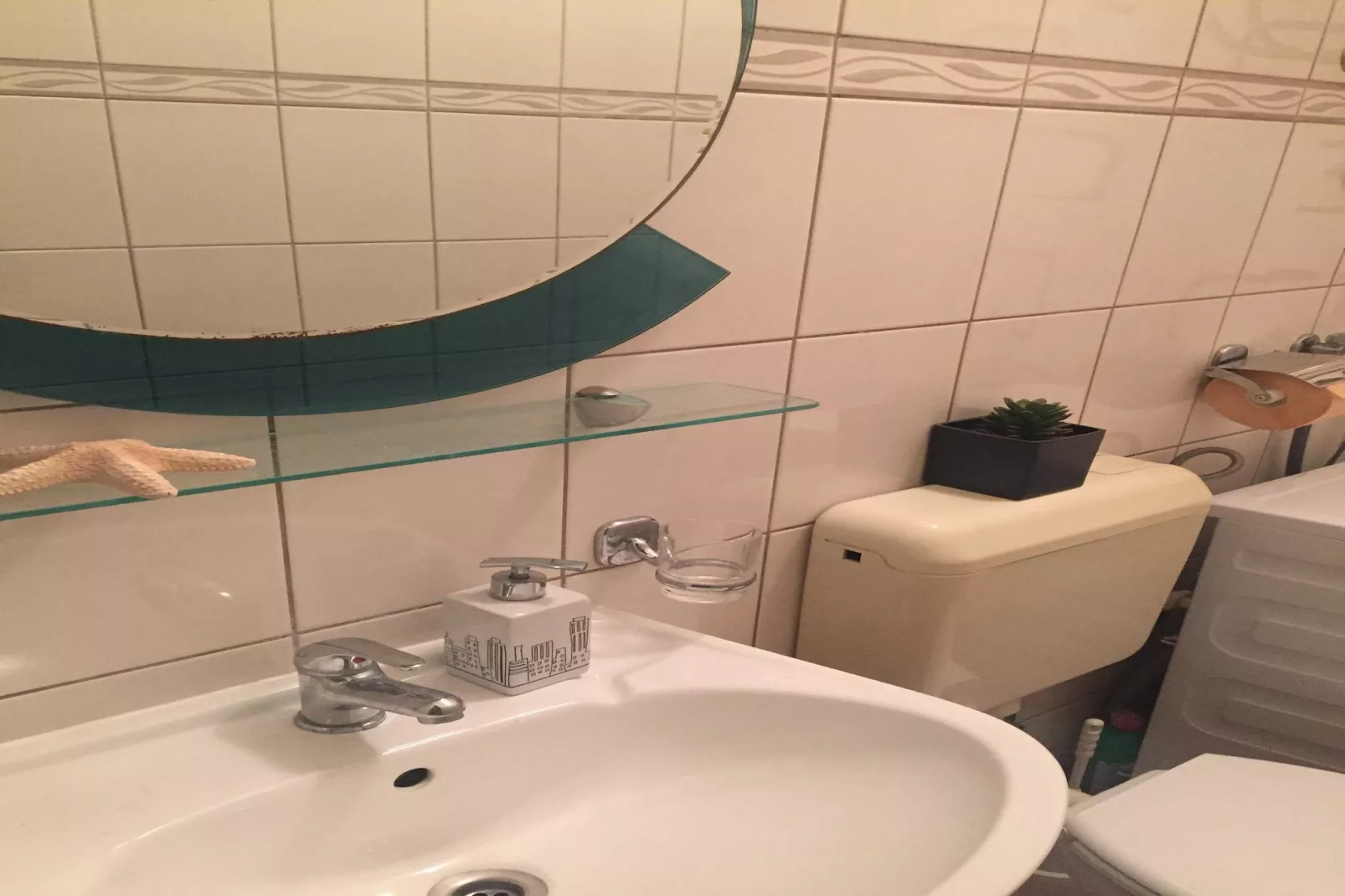 Apartments Roko (ST) - Economy One Bedroom Apartment with Shared Terrace (A2)-Bathroom