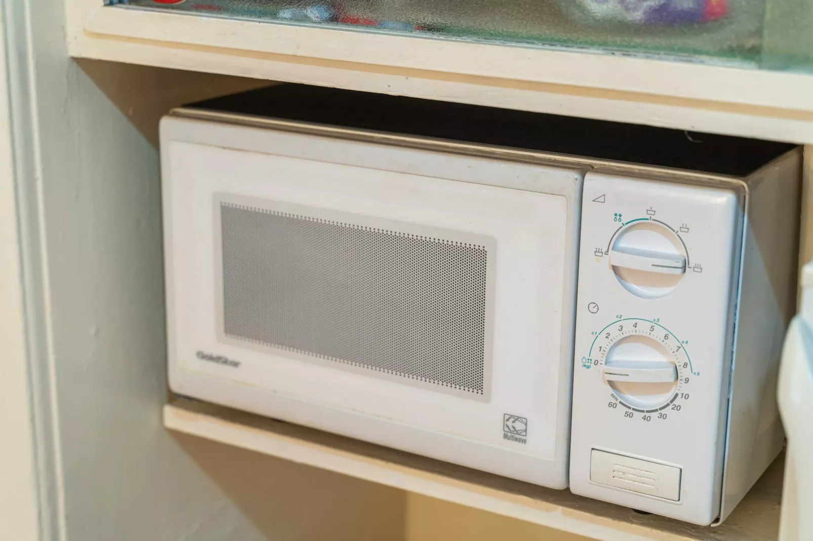 Two Stars Two Beds Downtown Apartment - One-Bedroom Apartment-Kitchen