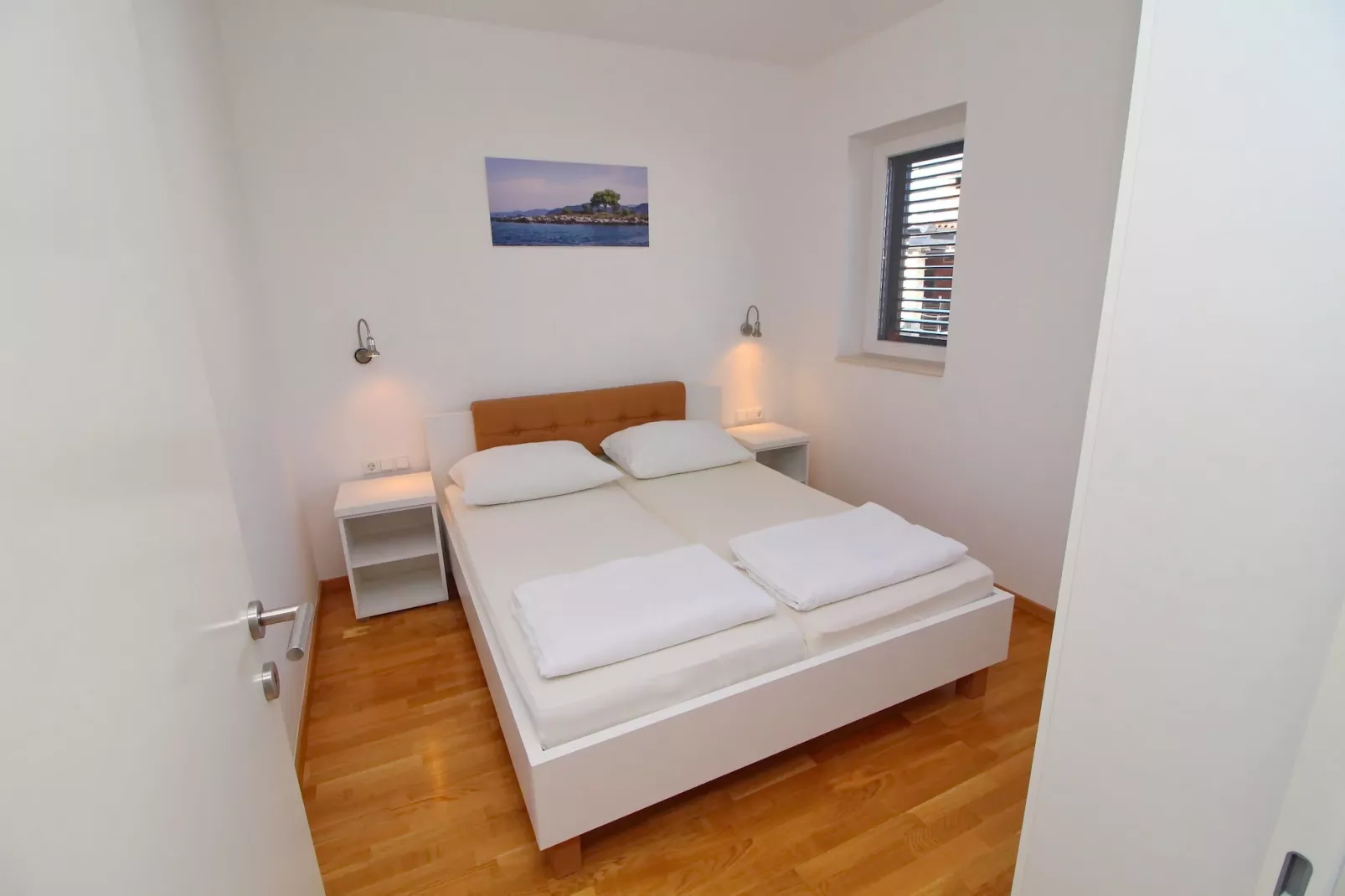 Apartments Kula - One-Bedroom Apartment with Terrace and Sea View-A2-Bathroom