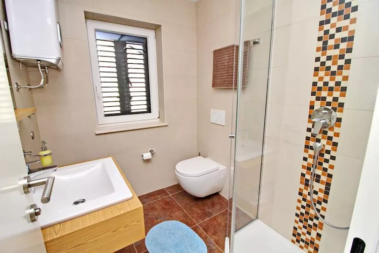 Apartments Kula - Three Bedroom Apartment with Terrace and Sea View C5 - Badezimmer