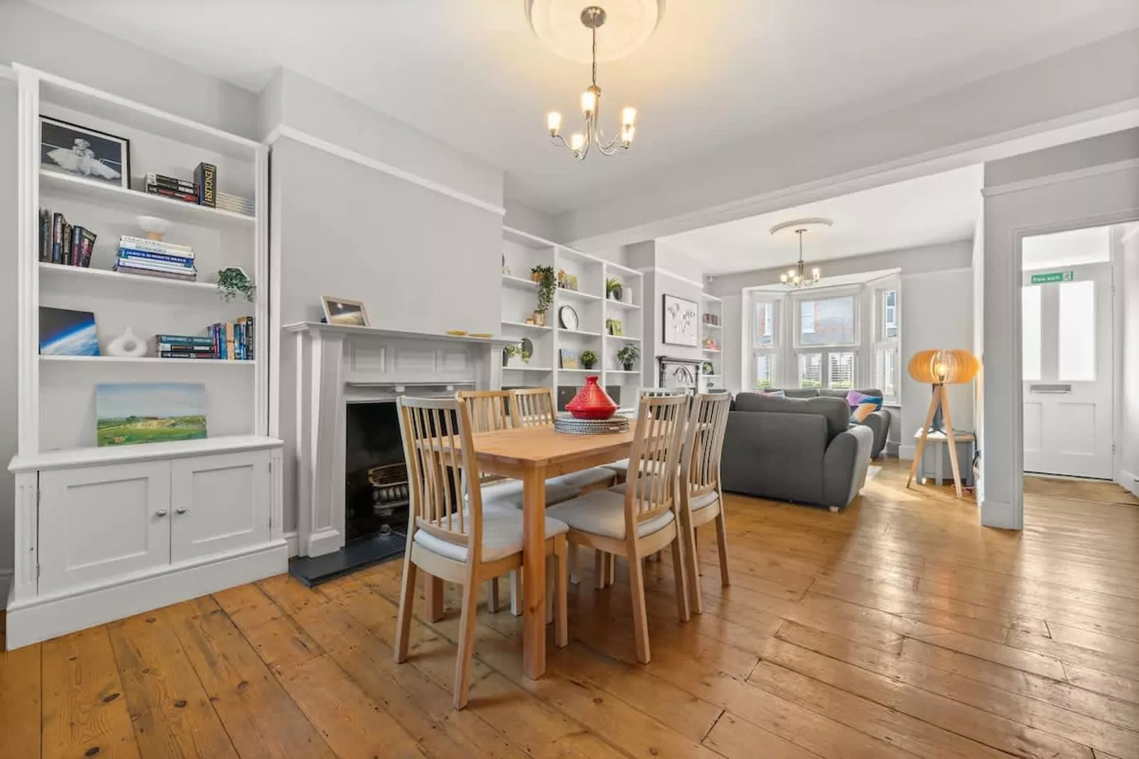 RG1 De Montfort Rd-Dining room