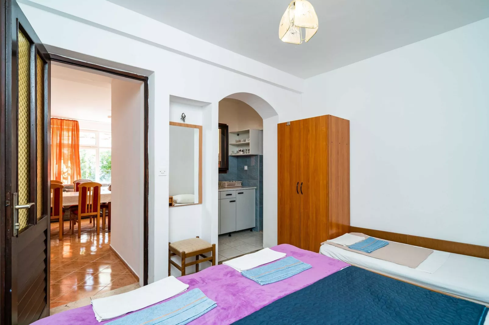 Apartments Klis -Two-Bedroom Apartment with Terrace - Schlafzimmer