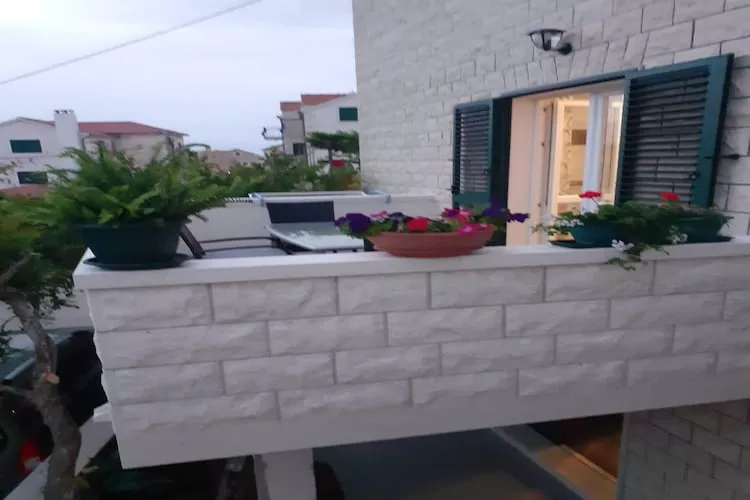 Apartments Seagull - Two Bedroom Apartment with Balcony (Grozdana)