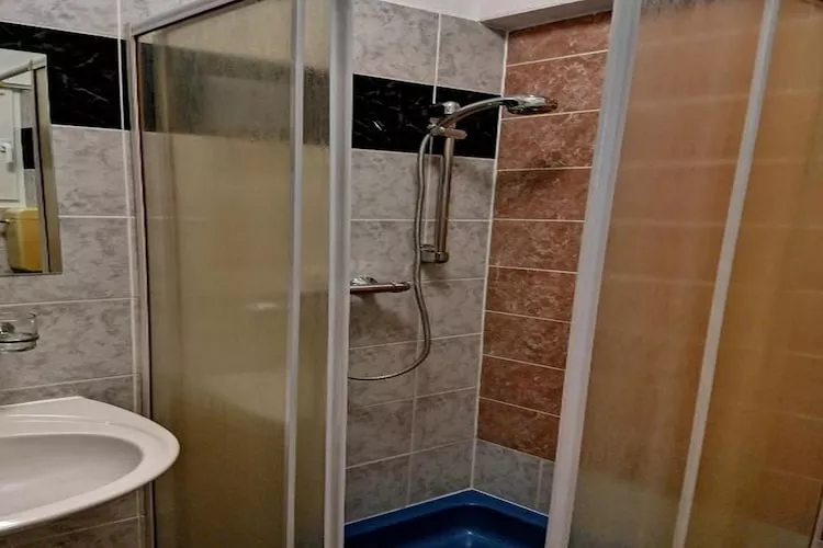 House Panorama - One Bedroom Apartment with Balcony and Sea View (Panoramahaus)-Badezimmer