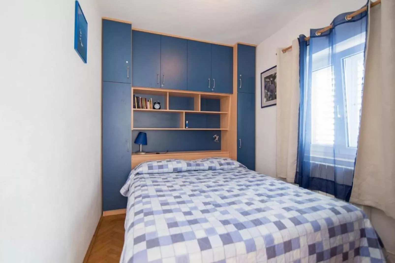 Three bedroom Apartment with terrace and sea view (Nera)