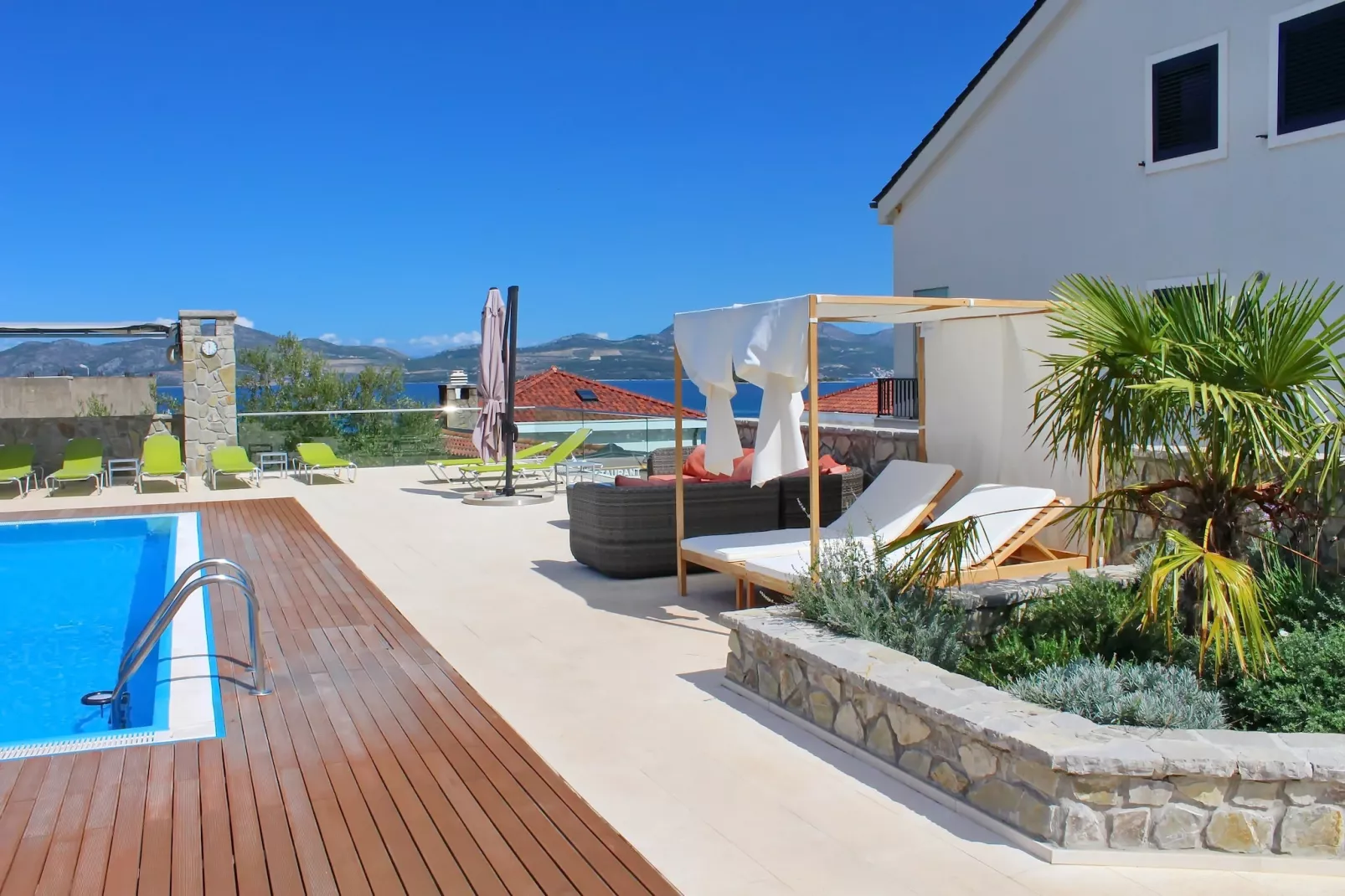 Apartments Kula - One-Bedroom Apartment with Terrace and Sea View-B1-Swimming pool