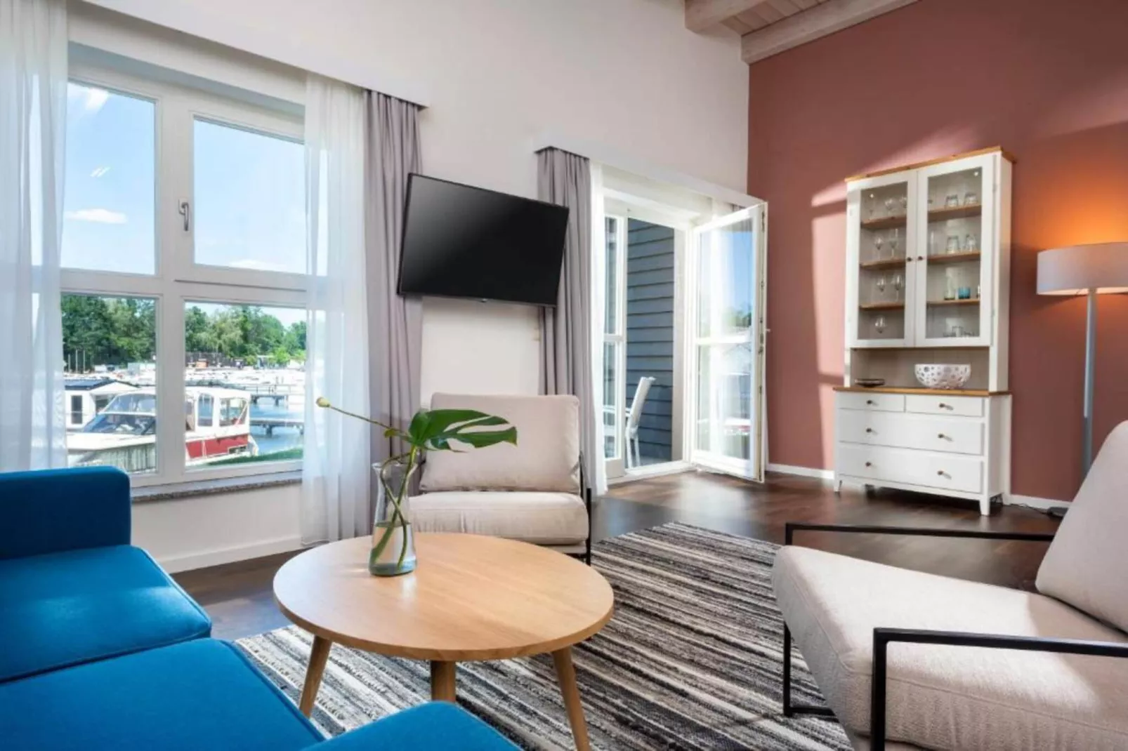 Marina Apartment 2 Bedroom-Living room