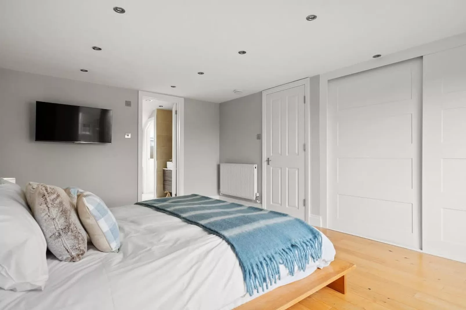 KT2 Shortlands 104-Schlafzimmer