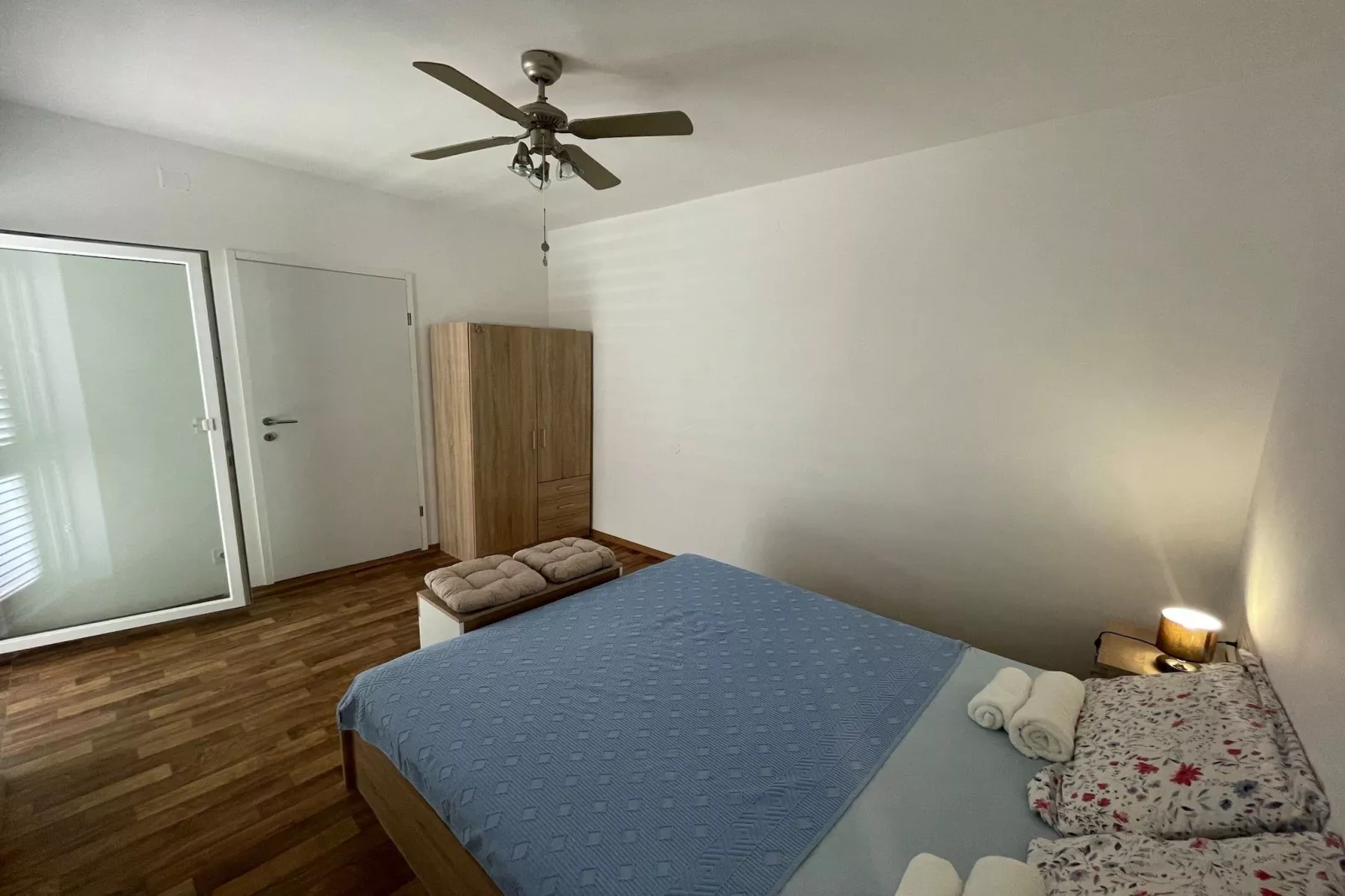 Apartments Sun 4 You - One Bedroom Apartment with Terrace and Sea View (Apartment 1) - Schlafzimmer