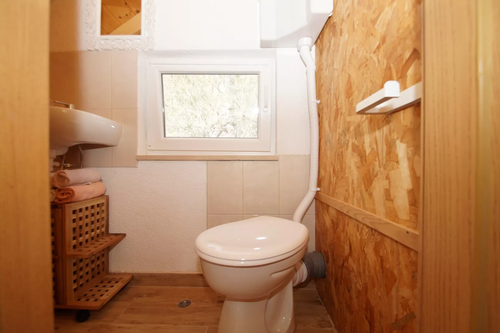 Stone House Mia - Two Bedroom Stone House with Terrace and Sea View-Badezimmer