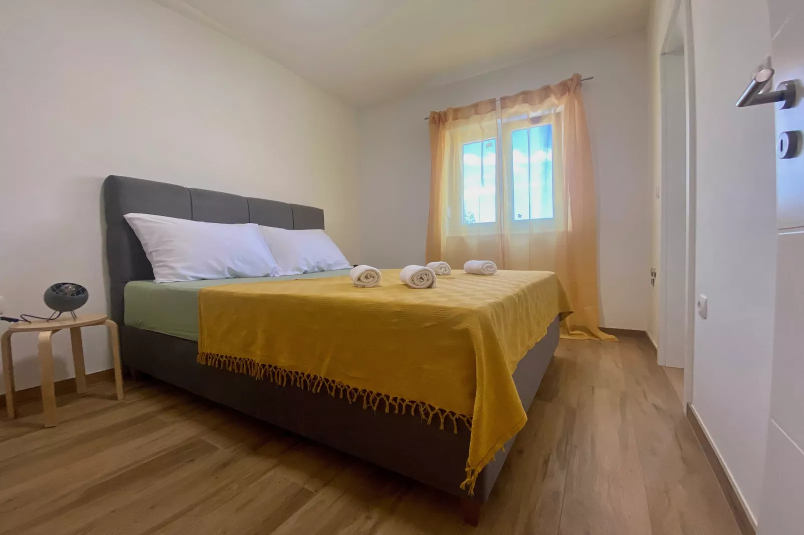 VERT Apartment - Two Bedroom Apartment with Terrace-Bedroom