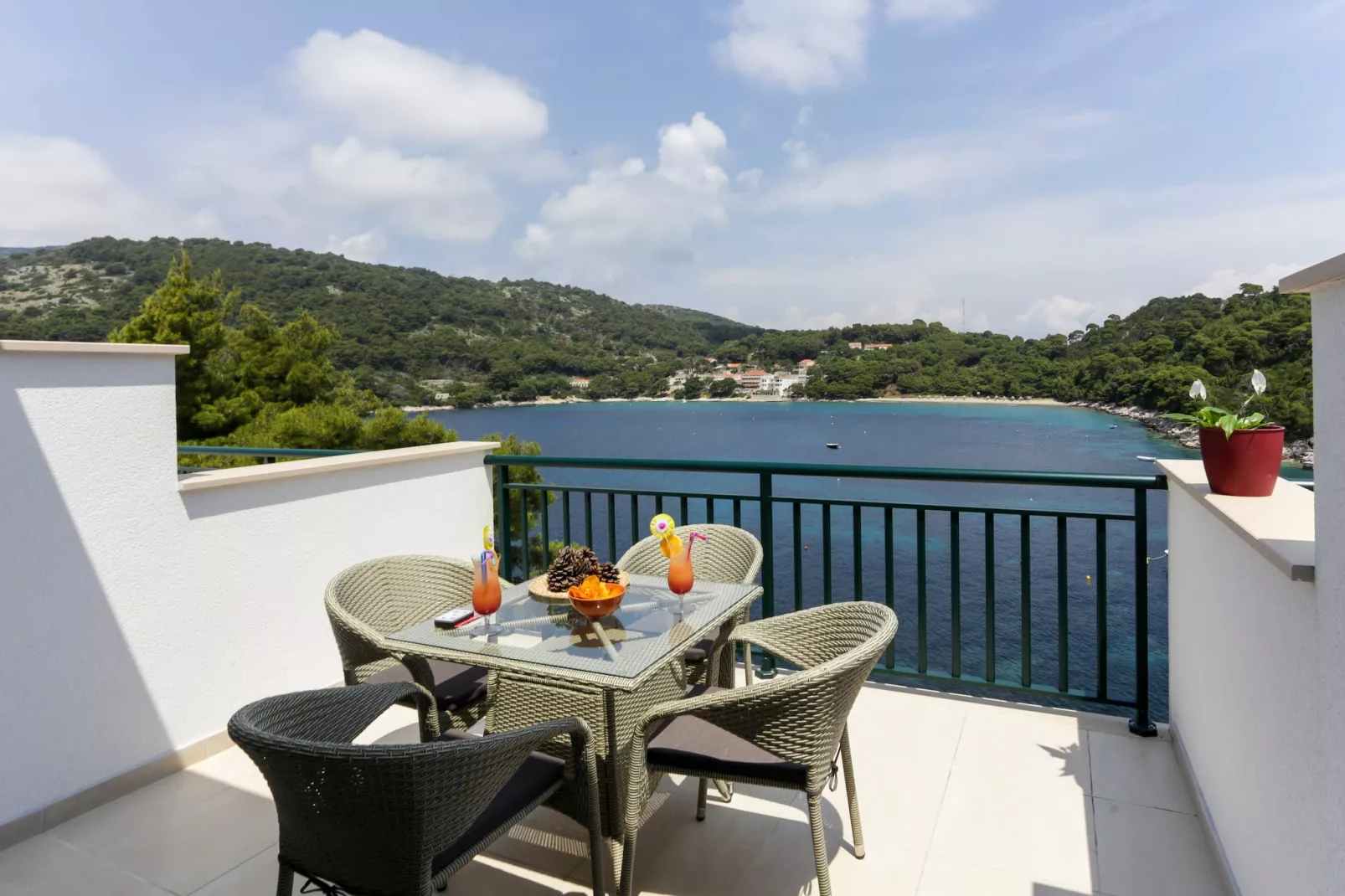 Apartments Posta - Comfort One-Bedroom Apartment with Terrace and Sea View - Apartman 6-Vue
